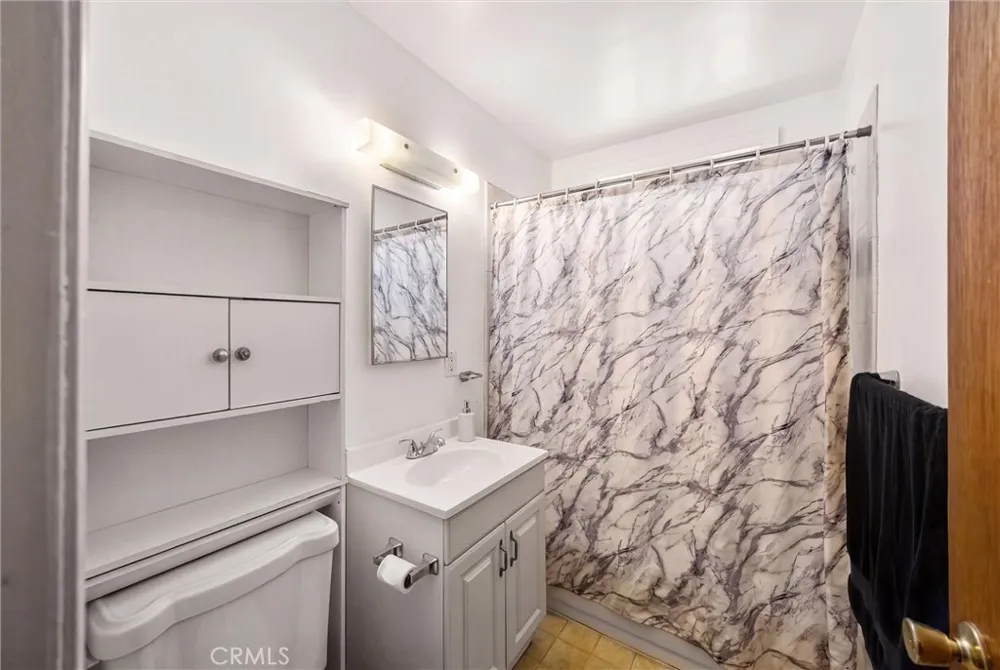 2408 2nd Street La Verne, CA 91750