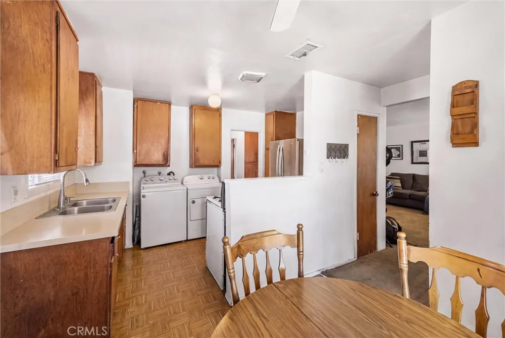 2408 2nd Street La Verne, CA 91750