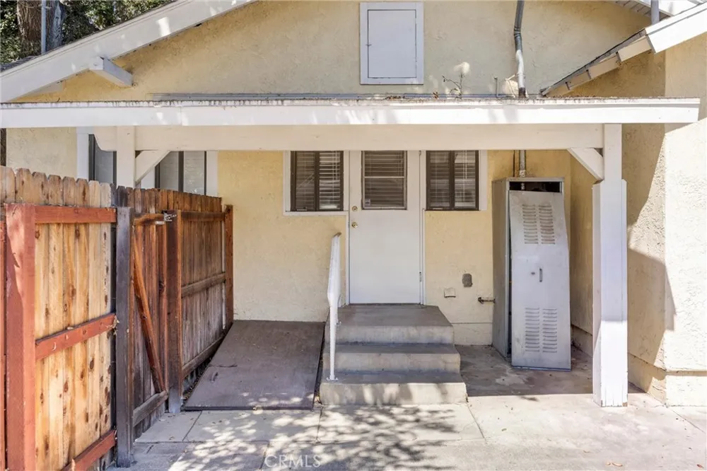 2408 2nd Street La Verne, CA 91750