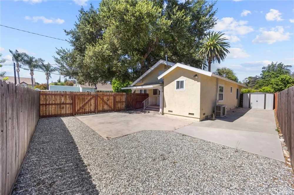 2408 2nd Street La Verne, CA 91750