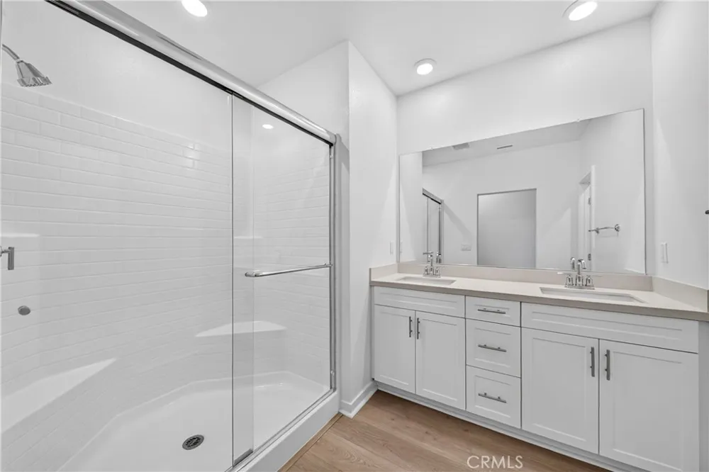 16426 Whittier Blvd. #5 Whittier, CA 90603