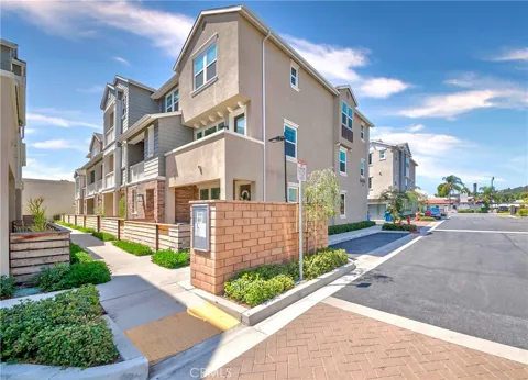 16426 Whittier Blvd. #5