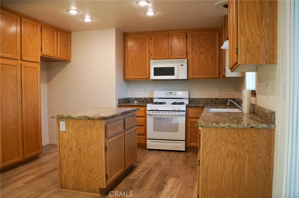 21432 Keller Court California City, CA 93505