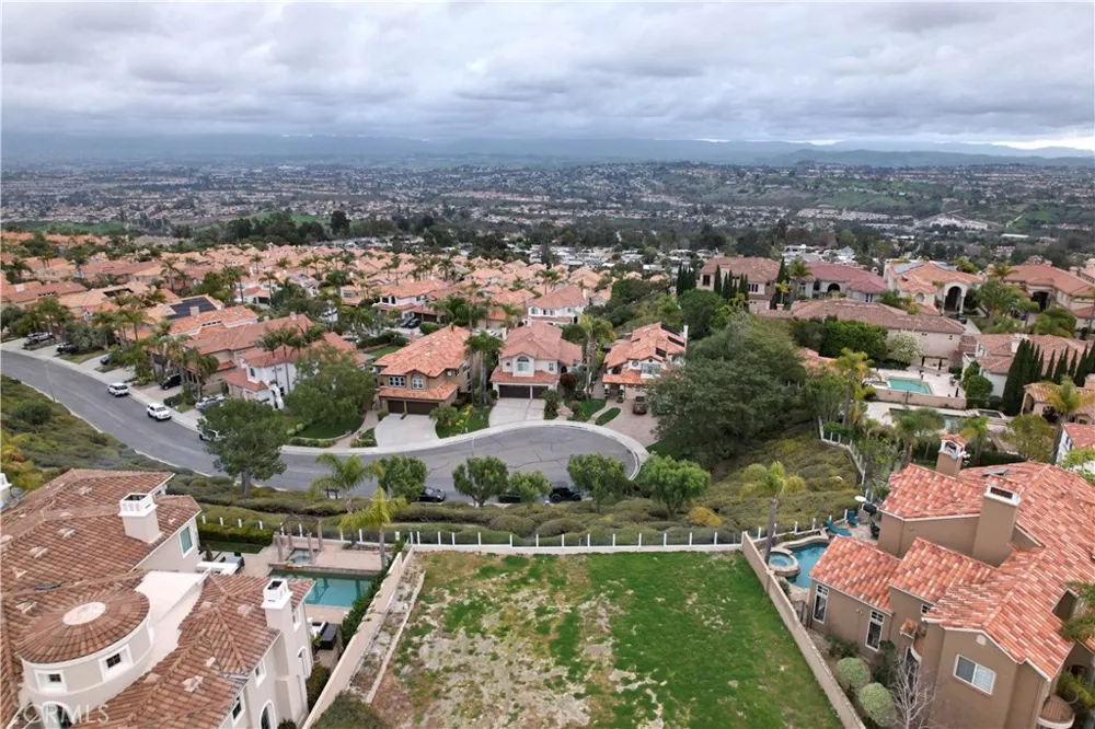 42 San Simeon Laguna Niguel, CA 92677