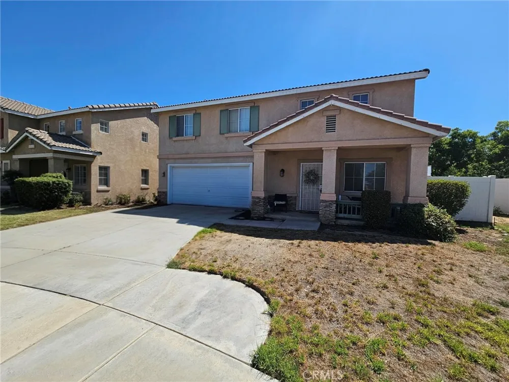 7845 Oak Court Highland, CA 92346