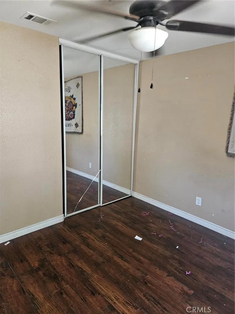 7845 Oak Court Highland, CA 92346