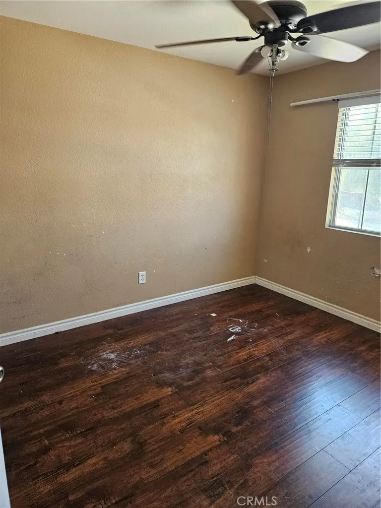 7845 Oak Court Highland, CA 92346