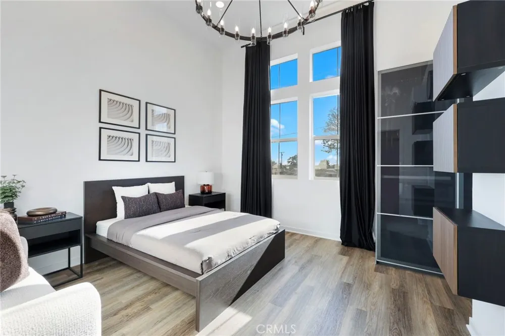 713 Cara Cara Lane Covina, CA 91723