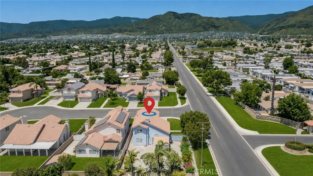 27495 Silverberry Highland, CA 92346