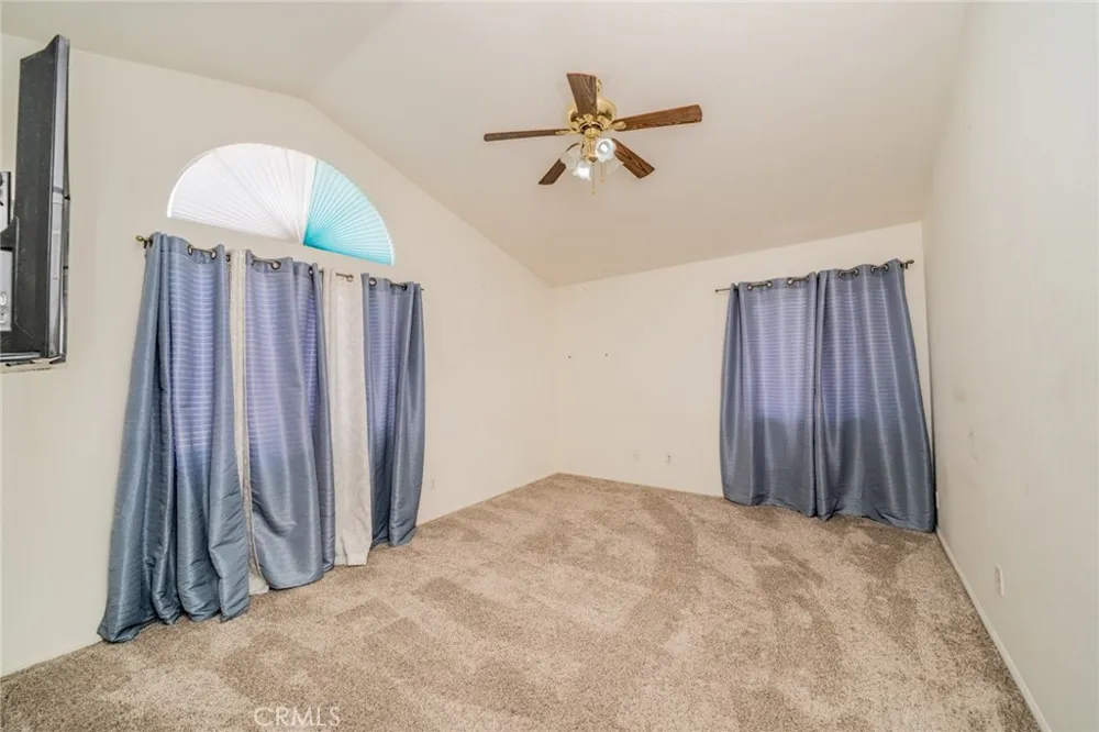 27495 Silverberry Highland, CA 92346