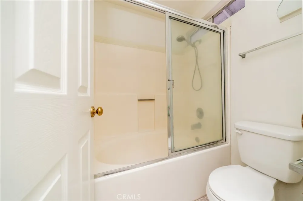 27495 Silverberry Highland, CA 92346