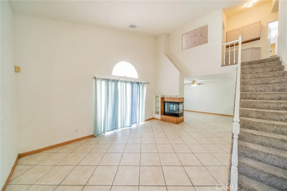 27495 Silverberry Highland, CA 92346