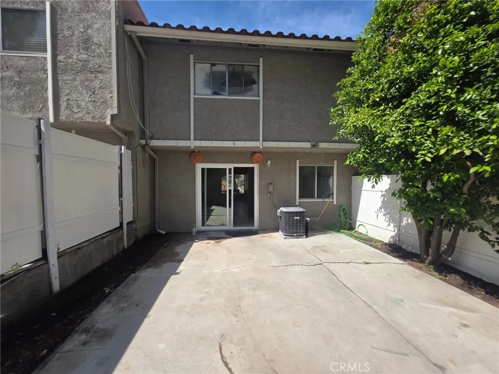 26938 Via Terraza Saugus, CA 91350