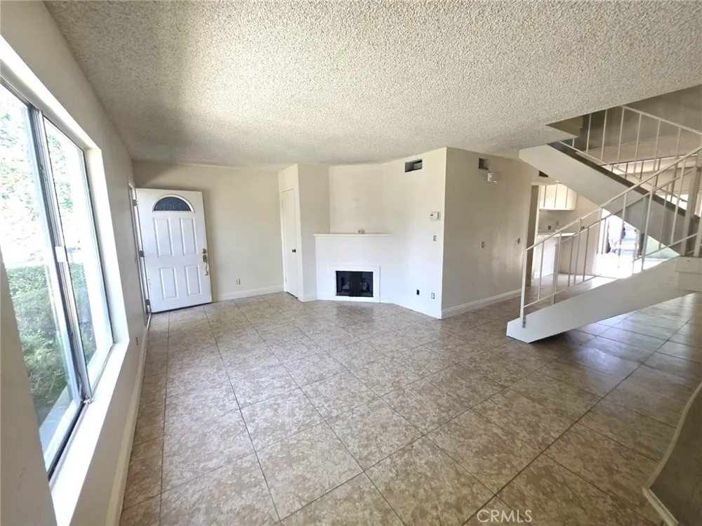 26938 Via Terraza Saugus, CA 91350