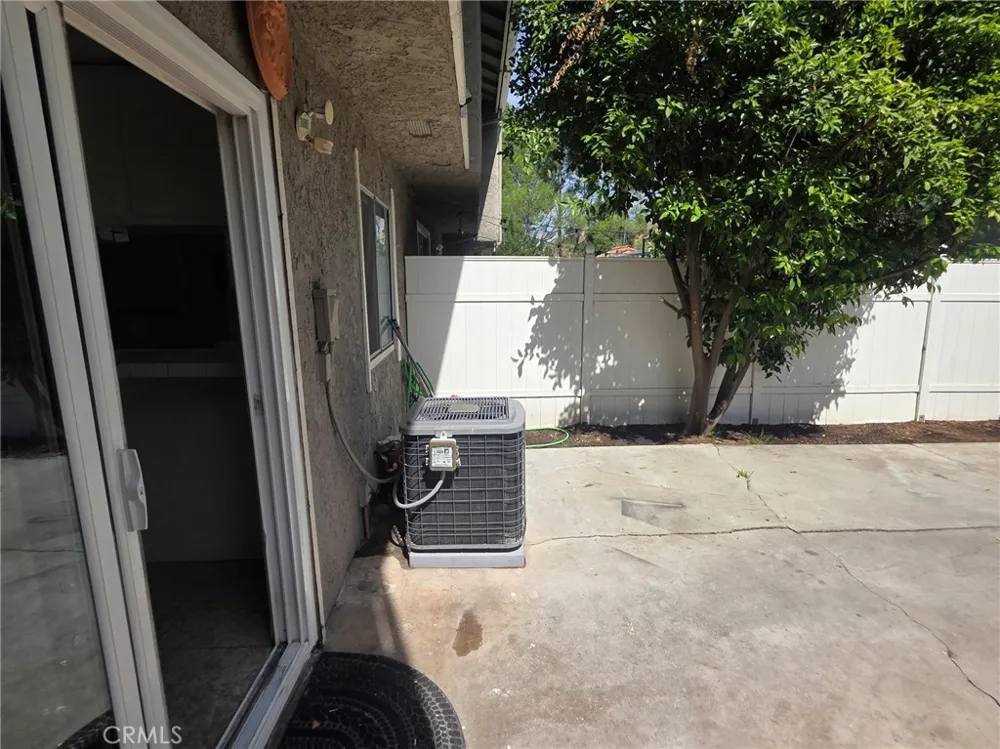 26938 Via Terraza Saugus, CA 91350