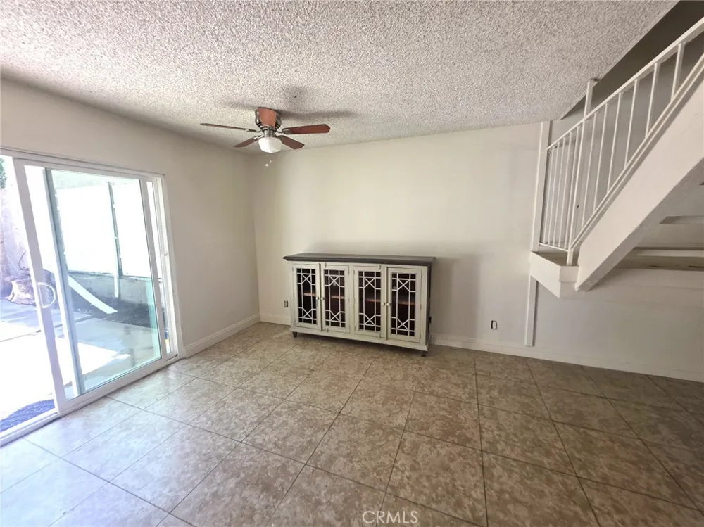 26938 Via Terraza Saugus, CA 91350