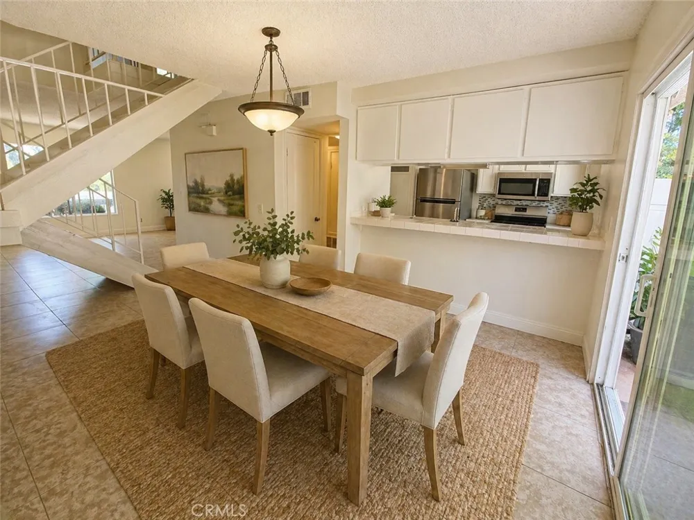 26938 Via Terraza Saugus, CA 91350