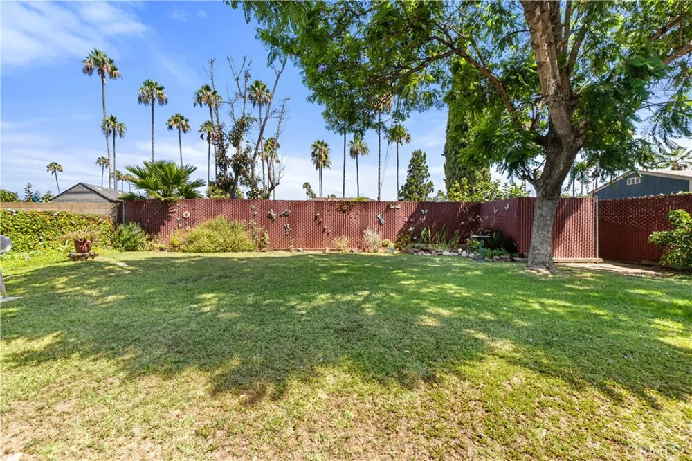 323 E 185th Street Carson, CA 90746