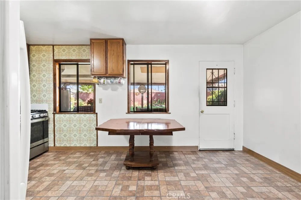 323 E 185th Street Carson, CA 90746