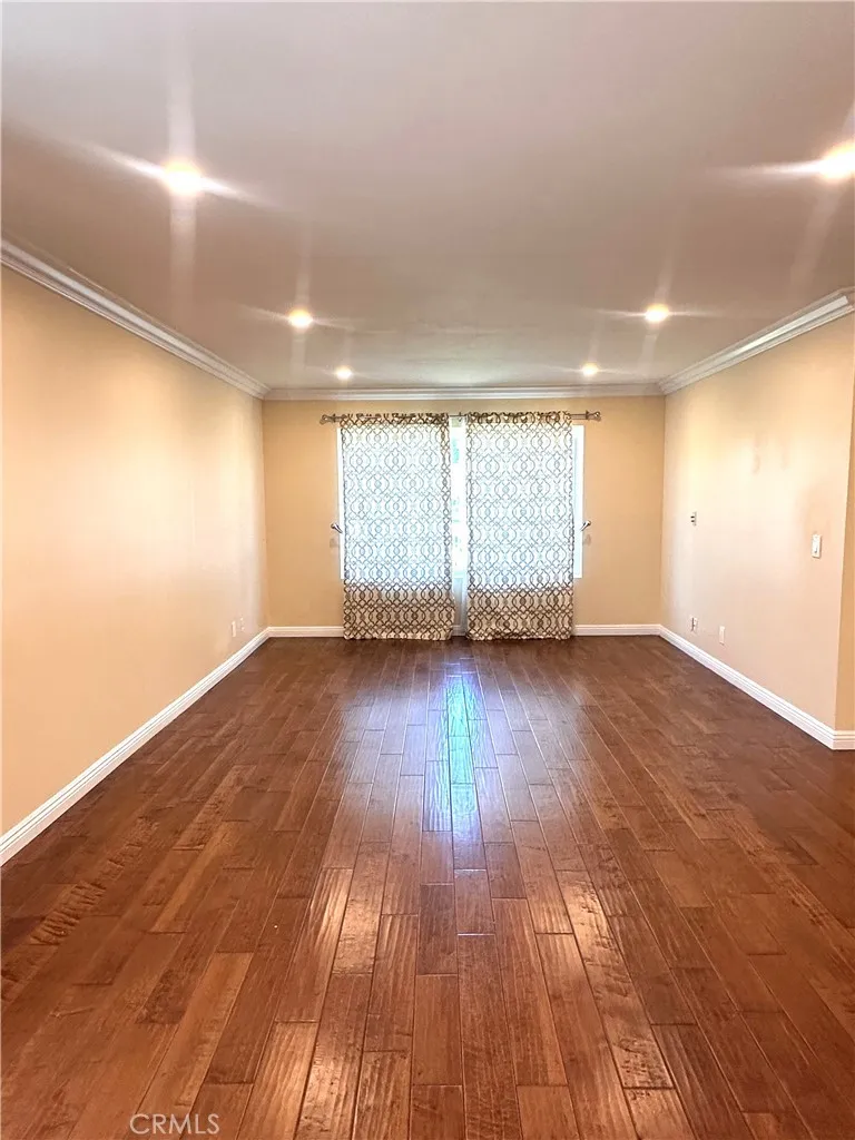 10744 Andy Cerritos, CA 90703