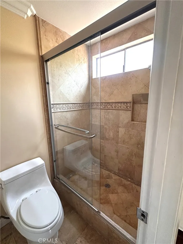 10744 Andy Cerritos, CA 90703
