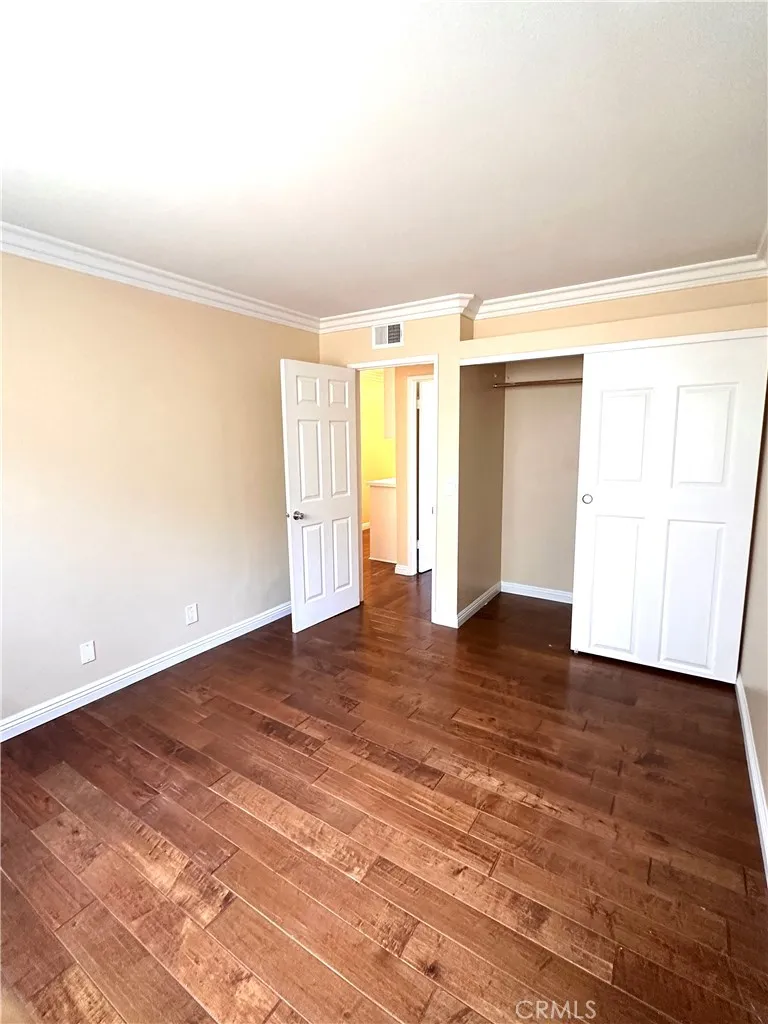 10744 Andy Cerritos, CA 90703