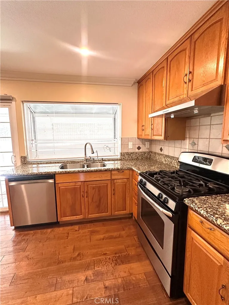 10744 Andy Cerritos, CA 90703