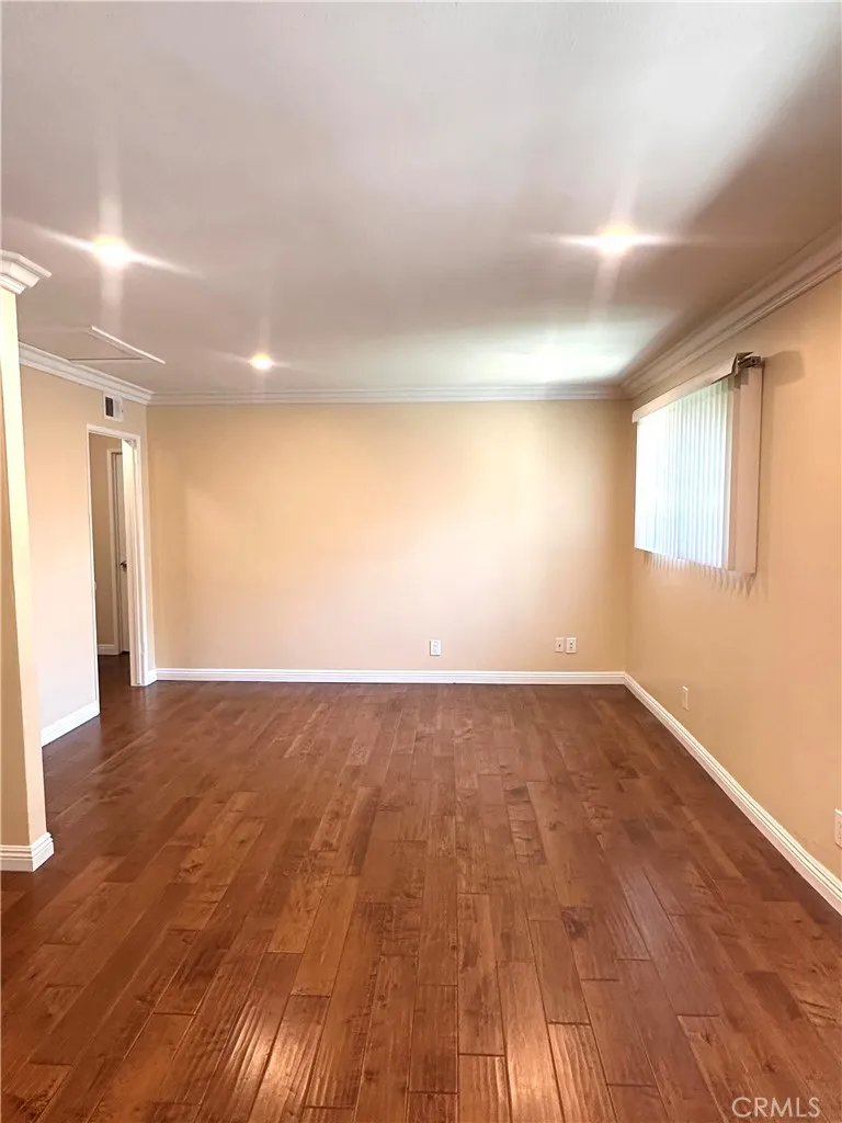 10744 Andy Cerritos, CA 90703
