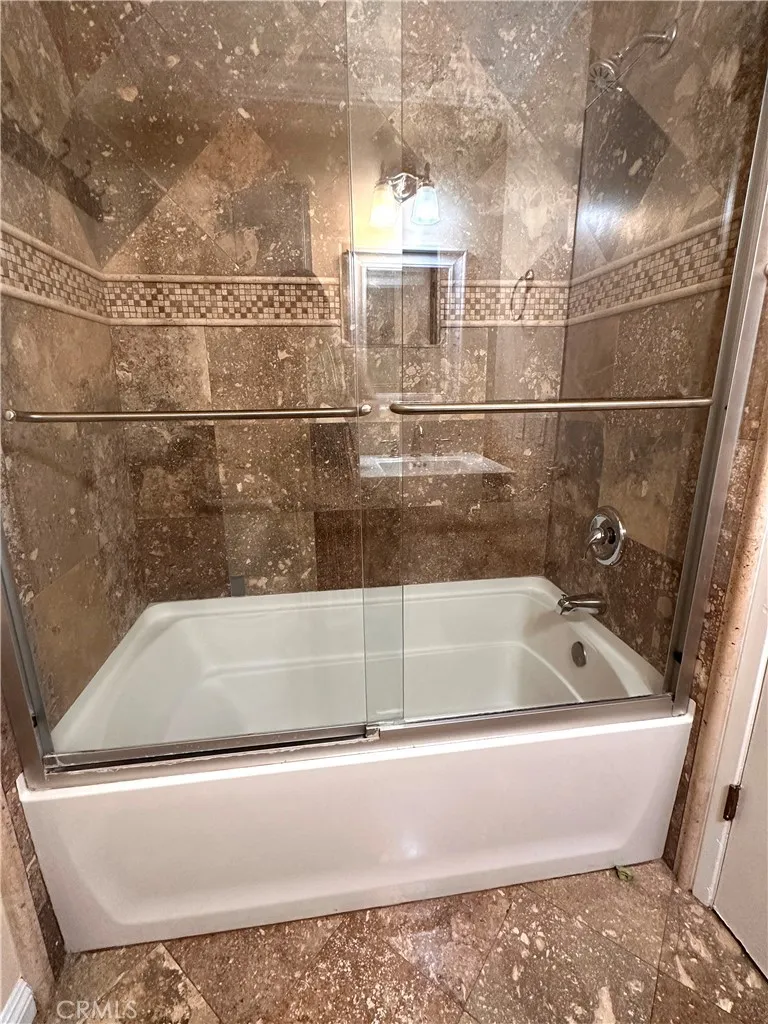 10744 Andy Cerritos, CA 90703