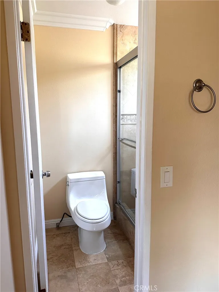 10744 Andy Cerritos, CA 90703