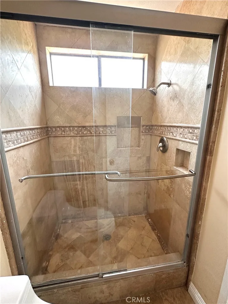 10744 Andy Cerritos, CA 90703