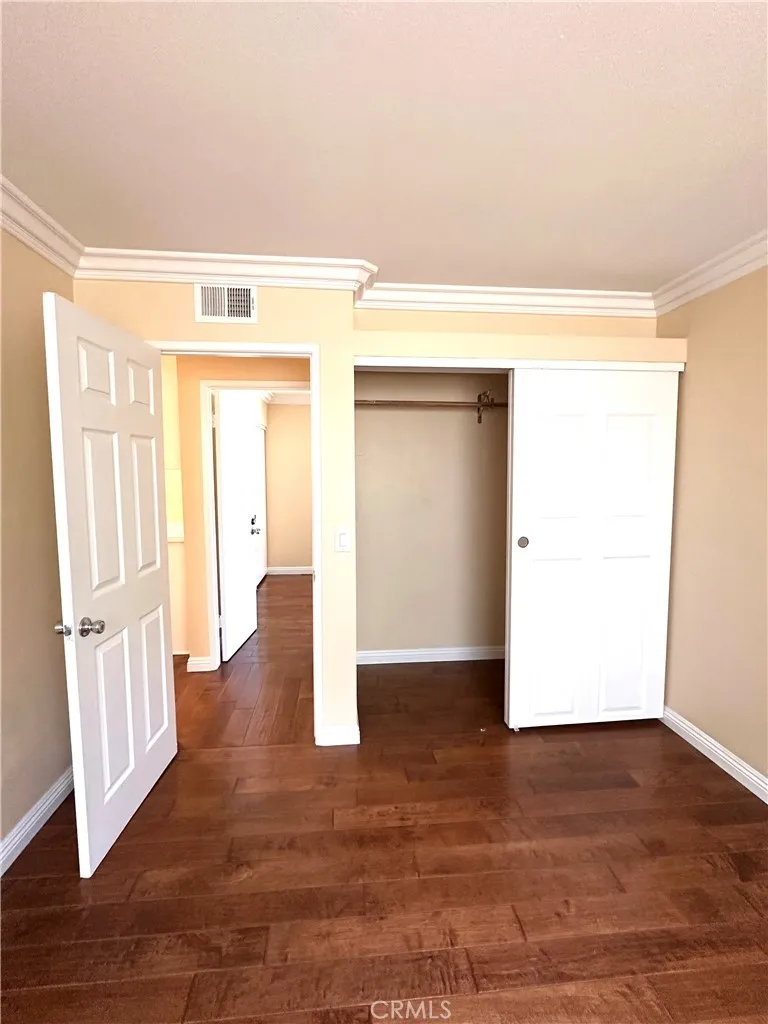 10744 Andy Cerritos, CA 90703
