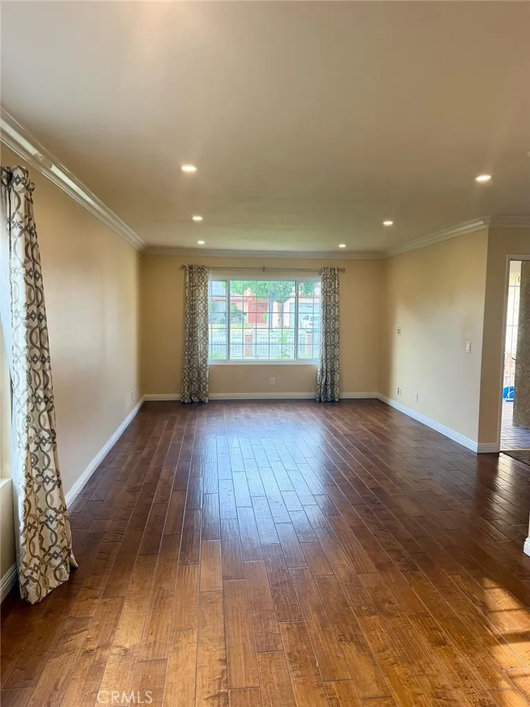 10744 Andy Cerritos, CA 90703