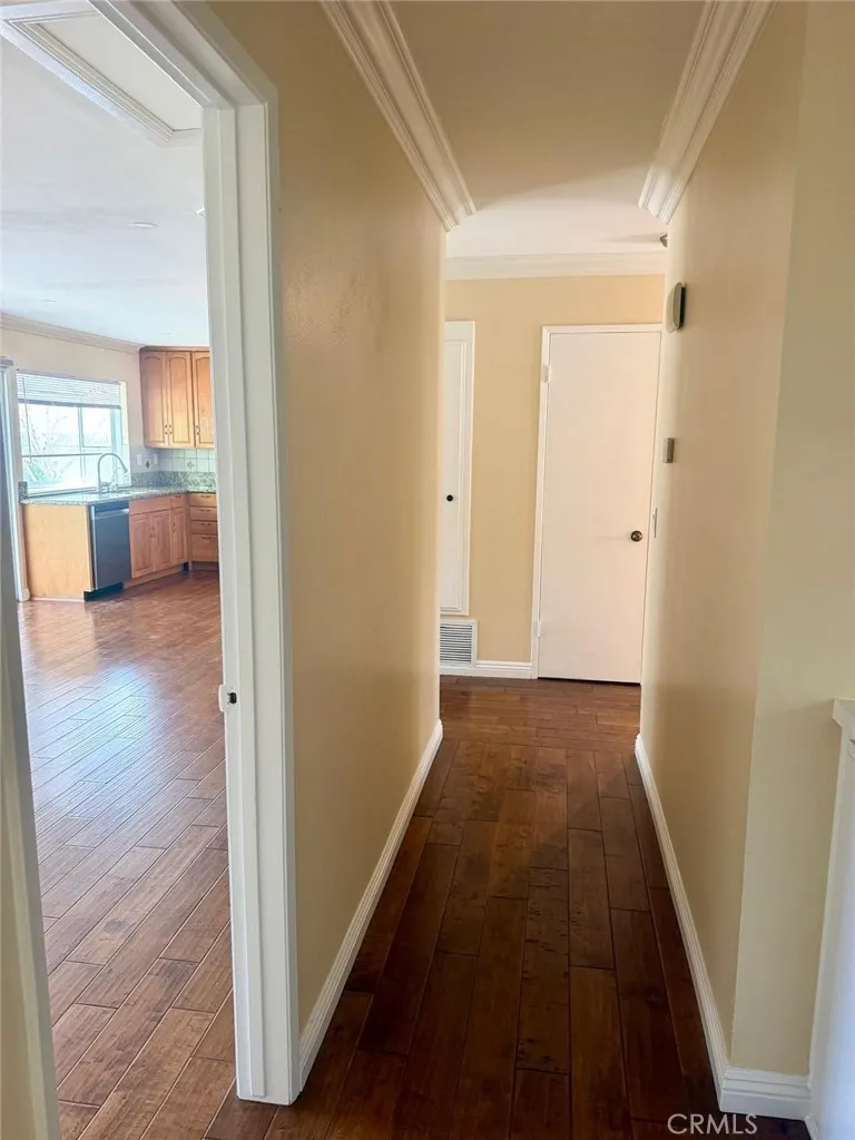 10744 Andy Cerritos, CA 90703