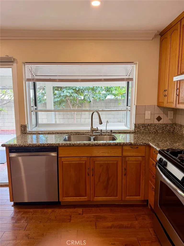 10744 Andy Cerritos, CA 90703