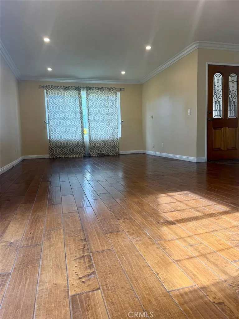 10744 Andy Cerritos, CA 90703