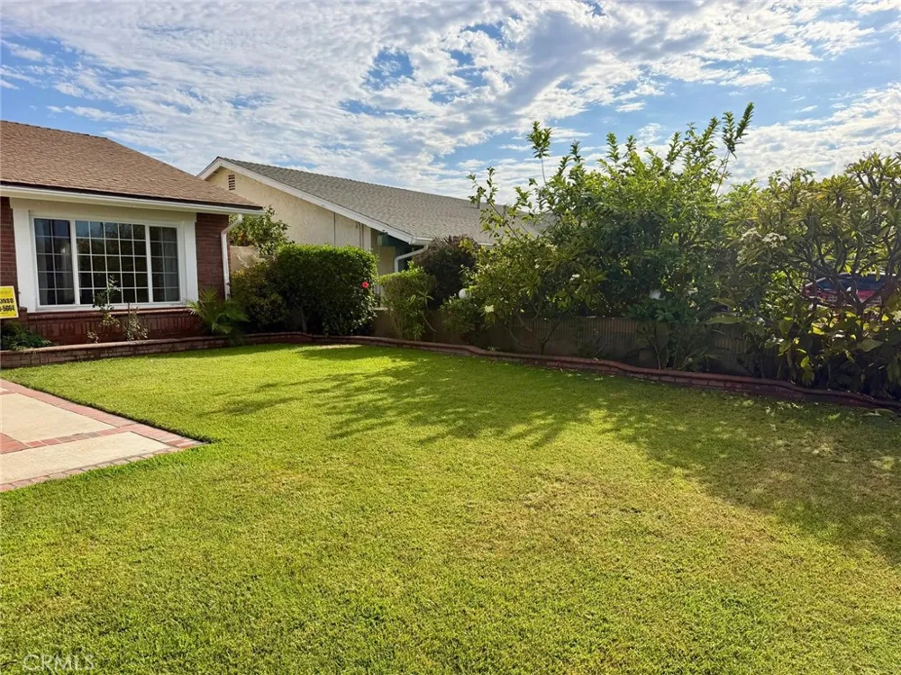 10744 Andy Cerritos, CA 90703