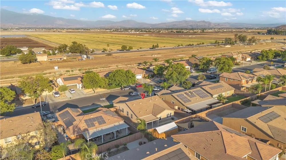 684 Julian Avenue San Jacinto, CA 92582