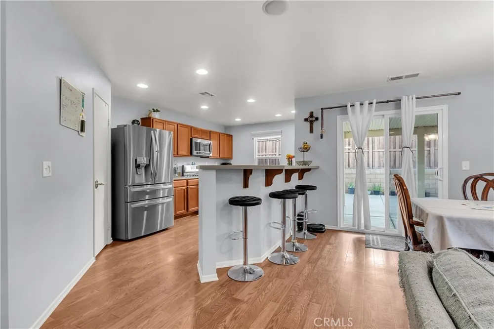 684 Julian Avenue San Jacinto, CA 92582