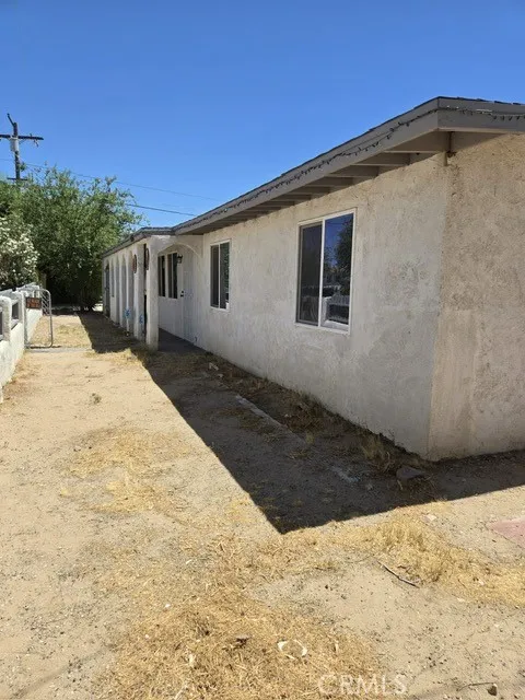 34224 Woods Barstow, CA 92311