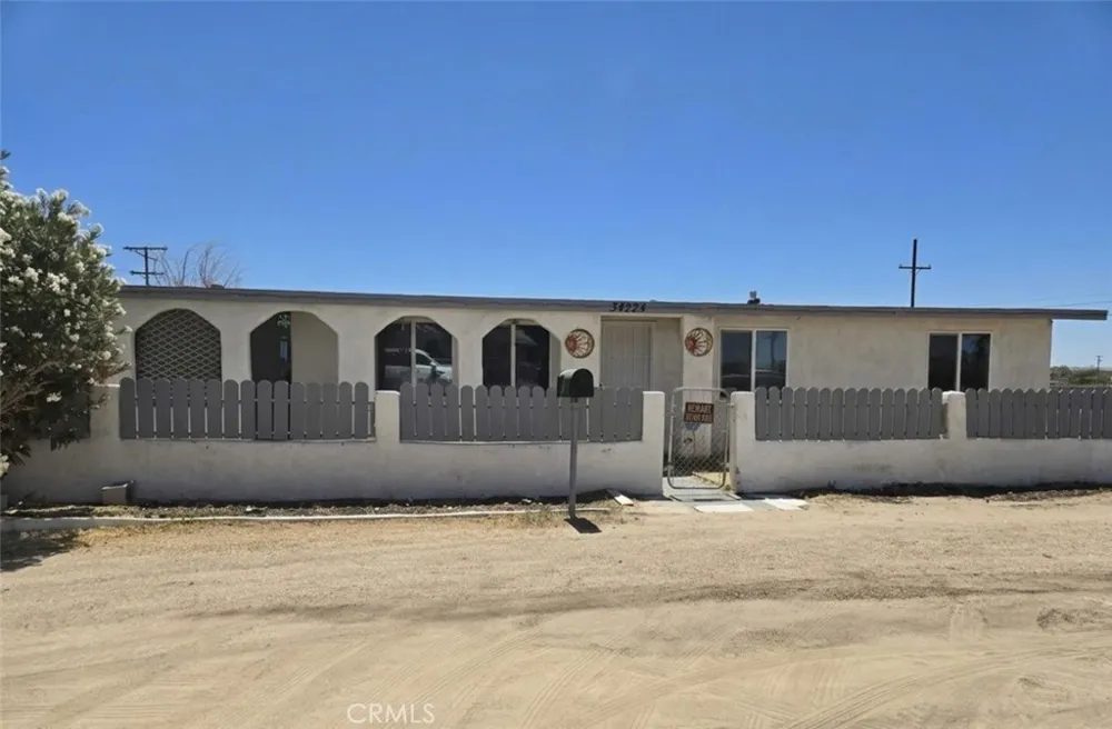 34224 Woods Barstow, CA 92311