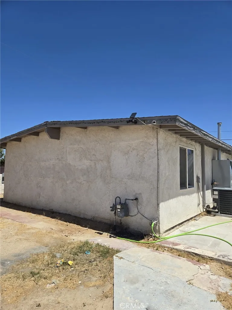 34224 Woods Barstow, CA 92311