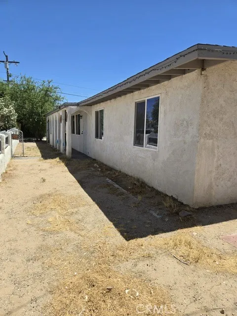 34224 Woods Barstow, CA 92311