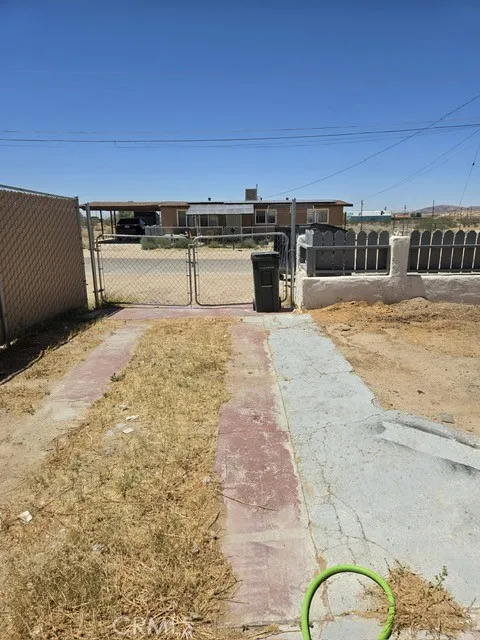 34224 Woods Barstow, CA 92311