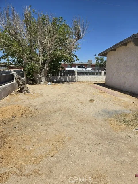 34224 Woods Barstow, CA 92311