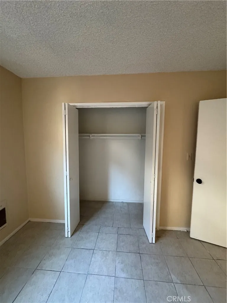 921 Carob Montebello, CA 90640