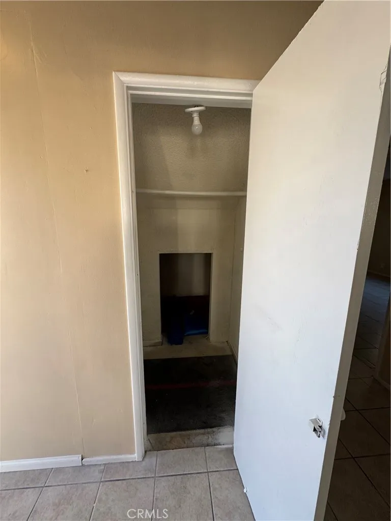 921 Carob Montebello, CA 90640
