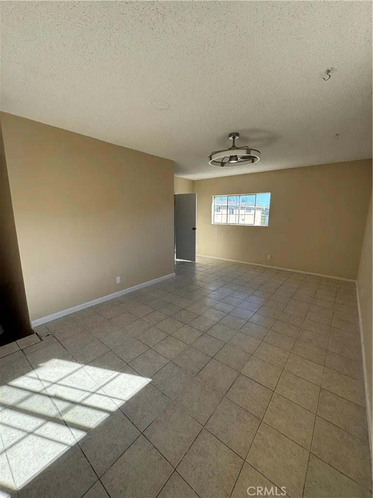 921 Carob Montebello, CA 90640