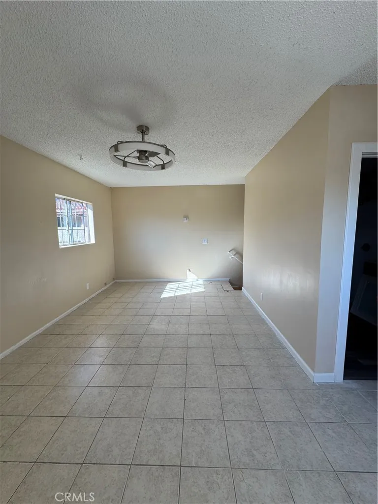 921 Carob Montebello, CA 90640