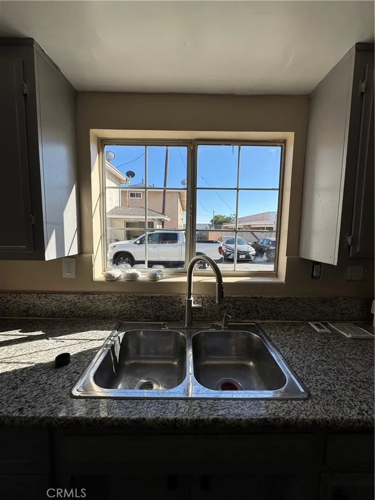 921 Carob Montebello, CA 90640